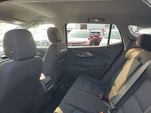 Certified 2023 GMC Terrain SLE w/ Driver Convenience Package FWD image 9