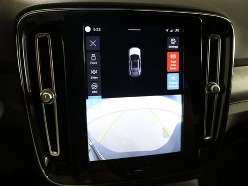 Used 2023 Volvo C40 P8 Recharge Plus AWD/4WD image 34