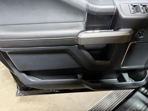 Used 2019 Ford F150 Platinum w/ Equipment Group 701A Luxury image 20