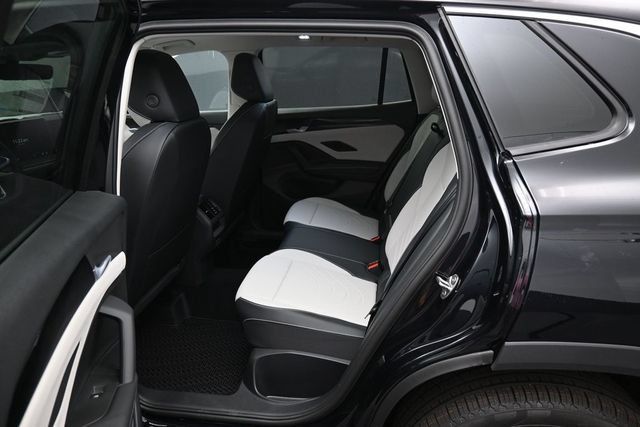 New 2026 Volkswagen Tiguan SE AWD/4WD image 11