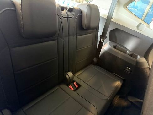 Used 2020 Volkswagen Tiguan SEL FWD image 24