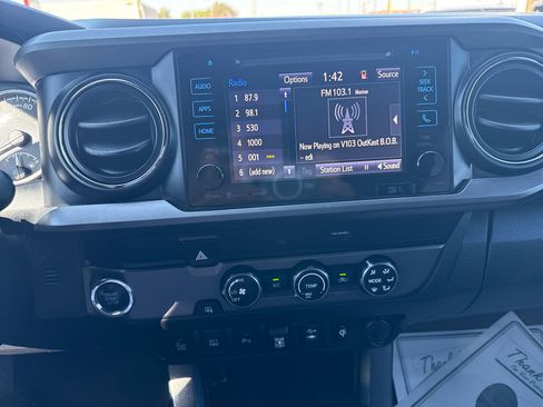 Used 2019 Toyota Tacoma TRD Sport w/ TRD Premium Sport Package image 31