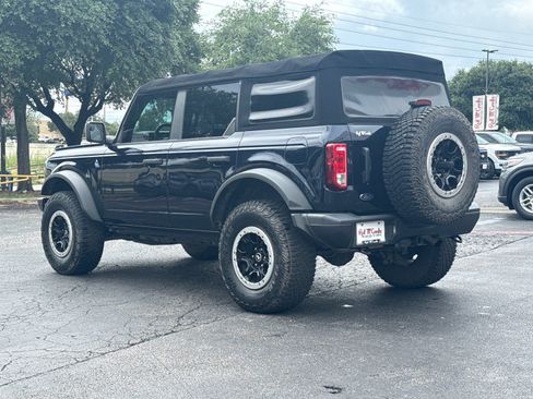 Certified 2021 Ford Bronco Black Diamond w/ Sasquatch Package AWD/4WD image 8