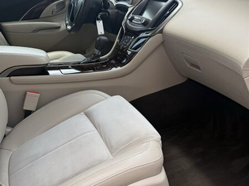 Used 2015 Buick LaCrosse FWD image 22