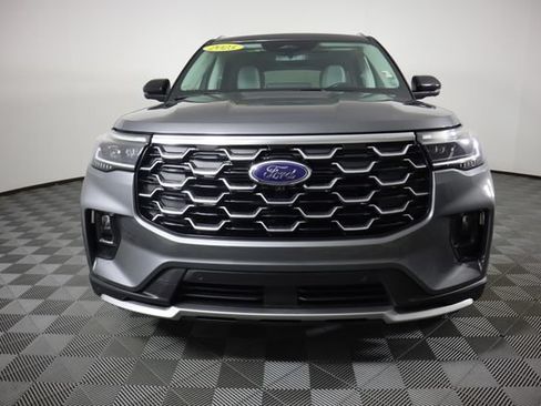 Certified 2025 Ford Explorer Platinum w/ Ultimate Package AWD/4WD image 11