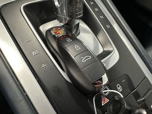 Used 2018 Porsche 911 Carrera RWD image 35