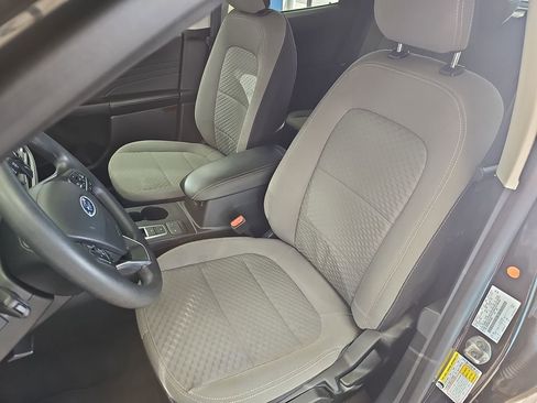 Used 2021 Ford Escape SE FWD image 14