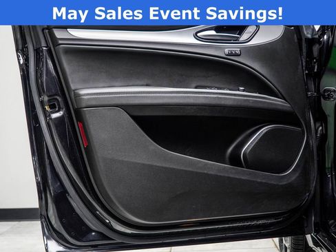 Used 2023 Alfa Romeo Stelvio Veloce AWD/4WD image 34