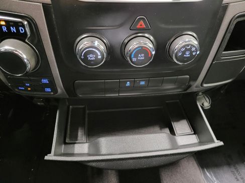 Used 2017 RAM 1500 Express w/ Express Value Package AWD/4WD image 16