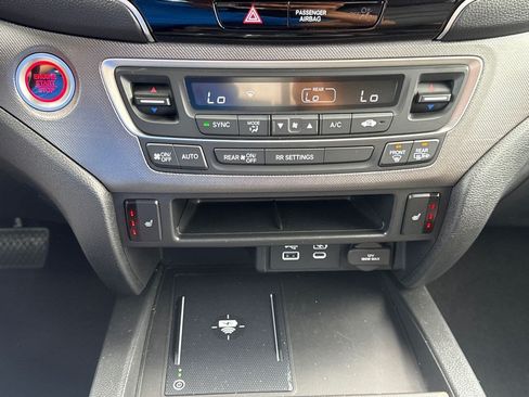 Certified 2024 Honda Ridgeline RTL image 33