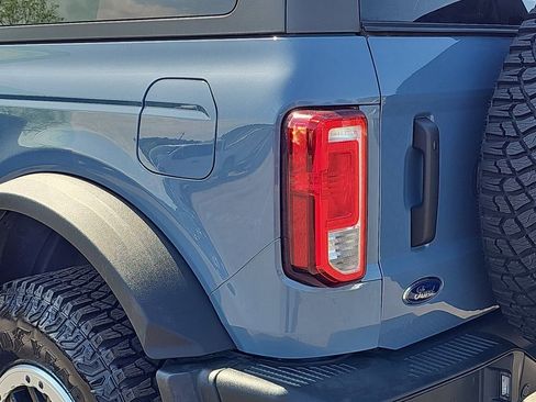 Used 2023 Ford Bronco Black Diamond w/ Sasquatch Package AWD/4WD image 39