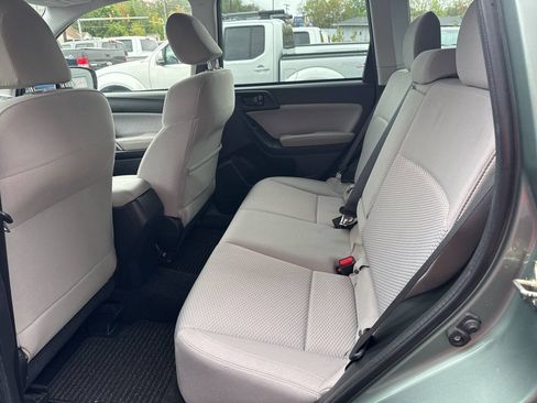 Used 2018 Subaru Forester 2.5i Premium w/ All-Weather Package AWD/4WD image 17