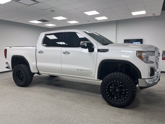 Used 2020 GMC Sierra 1500 SLT w/ X31 Off-Road Package AWD/4WD image 11