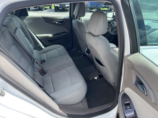 Used 2022 Chevrolet Malibu LT FWD image 12