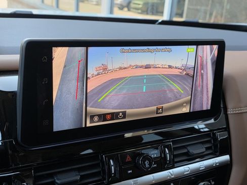 New 2026 Nissan Pathfinder Platinum image 18