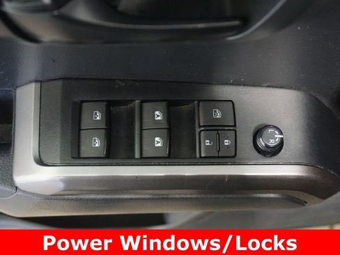 Used 2023 Toyota Tacoma SR5 image 5