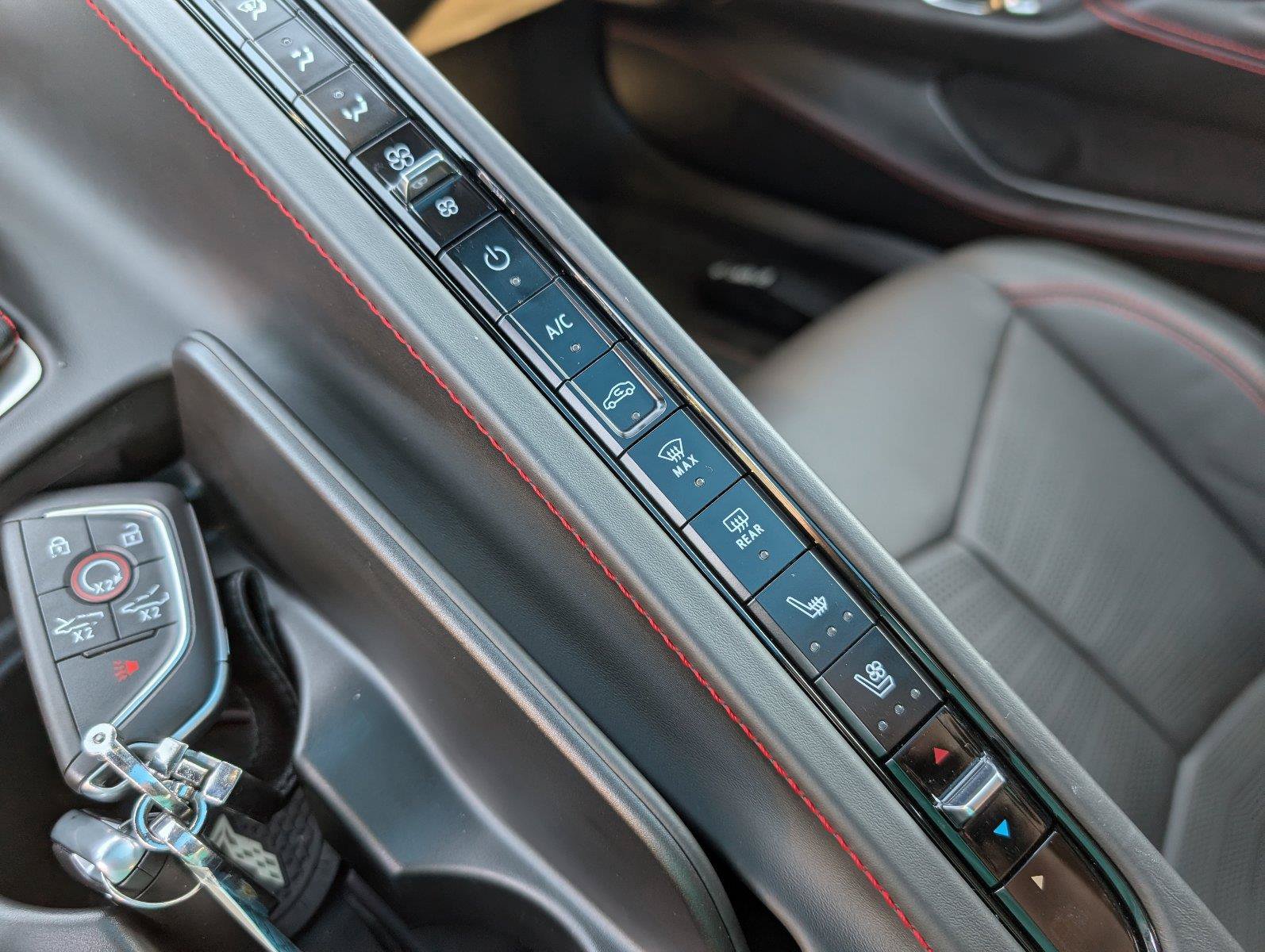 Used 2020 Chevrolet Corvette Stingray Premium Cpe w/ 3LT Preferred Equipment Group RWD image 27