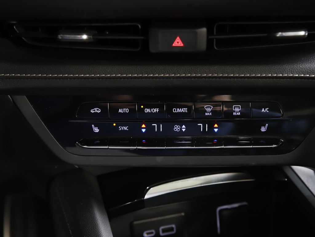 Used 2023 Buick Envision Essence w/ Sport Touring Package AWD/4WD image 22