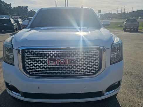 Used 2017 GMC Yukon Denali w/ Open Road Package RWD image 2