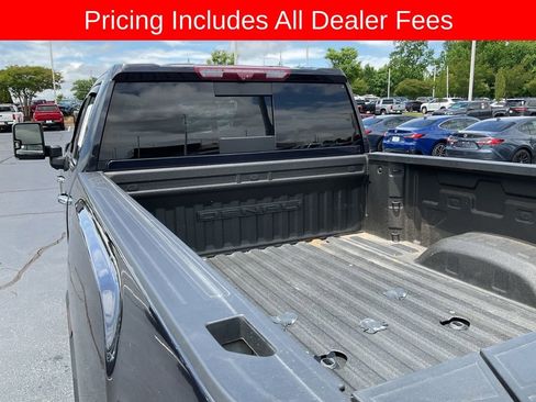Used 2024 GMC Sierra 2500 Denali Ultimate AWD/4WD image 17