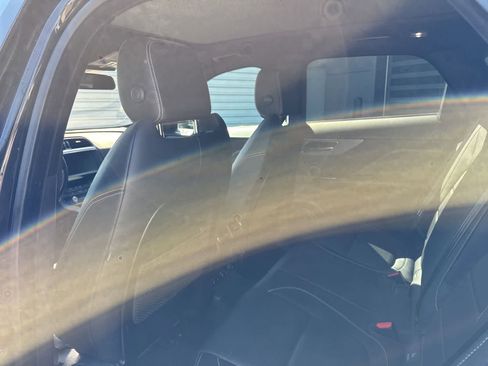 Used 2018 Jaguar F-PACE S AWD/4WD image 9