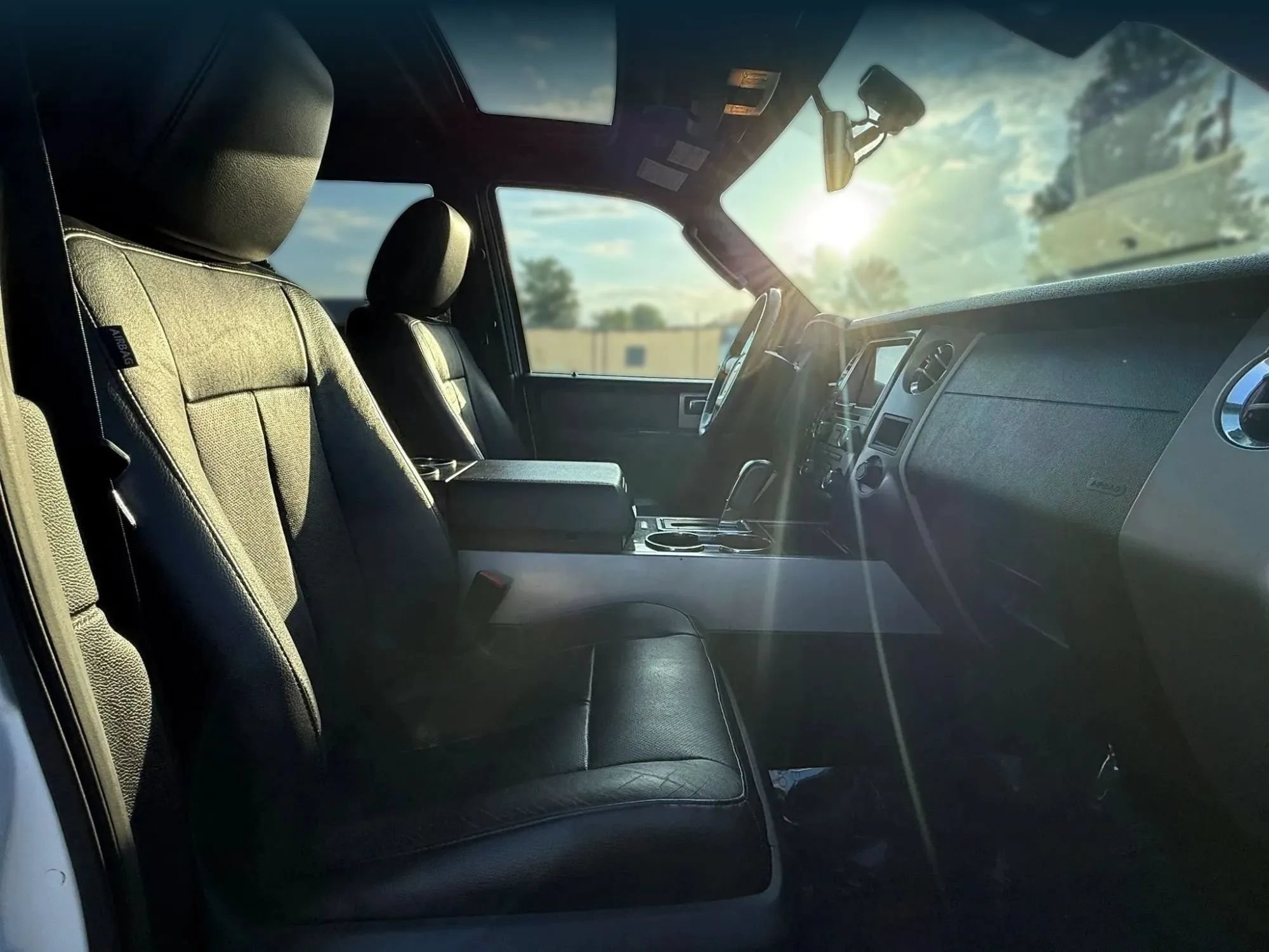 Used 2017 Ford Expedition EL Limited RWD image 18