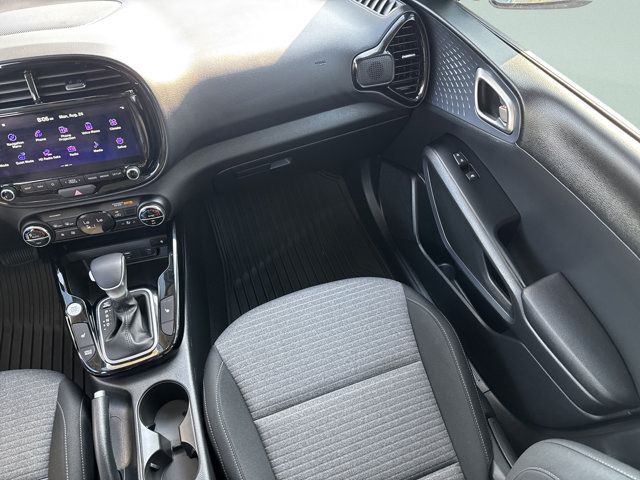 Used 2025 Kia Soul EX FWD image 19