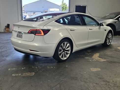 Used 2018 Tesla Model 3 Long Range RWD image 4