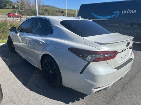 Used 2023 Toyota Camry XSE image 11