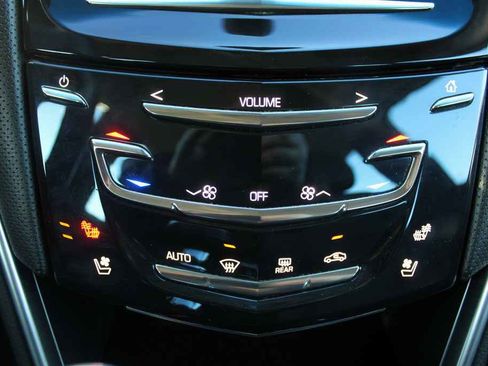 Used 2019 Cadillac XTS Luxury image 23