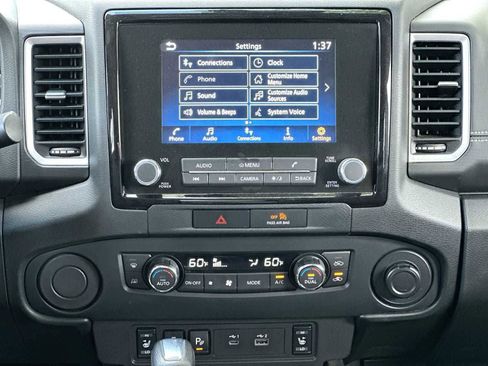 Used 2022 Nissan Frontier SV image 26