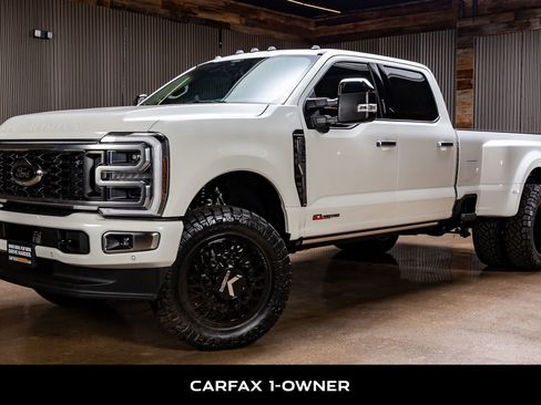 Used 2026 Ford F350 Platinum w/ Platinum Plus Package image 5