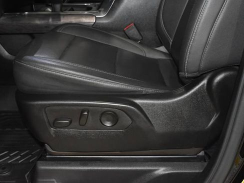 Used 2022 Chevrolet Silverado 1500 LTZ w/ LTZ Premium Package AWD/4WD image 14