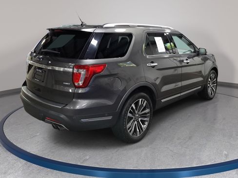 Used 2018 Ford Explorer Platinum AWD/4WD image 5