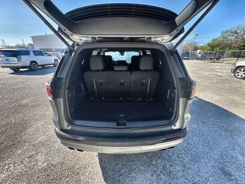 Certified 2025 GMC Acadia Elevation image 25