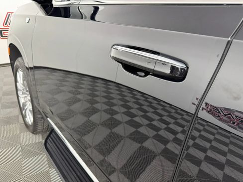 Used 2023 Cadillac Escalade Premium Luxury w/ Performance Package AWD/4WD image 26