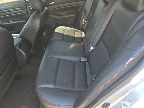Used 2021 Nissan Altima 2.5 SR FWD image 7