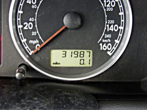 Used 2003 Volkswagen Passat GL image 14