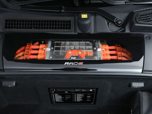 Certified 2025 Ferrari SF90 Spider AWD/4WD image 38