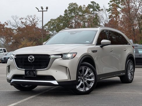 Used 2025 MAZDA CX-90 3.3 Turbo w/ Premium Plus Pkg image 4