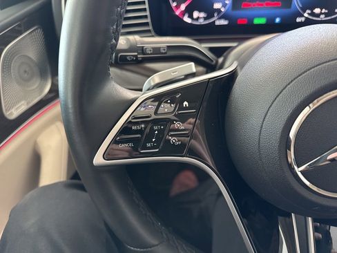 Used 2025 Mercedes-Benz GLE 450e 4MATIC image 14