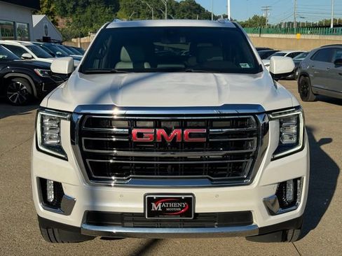 Used 2022 GMC Yukon XL SLT w/ SLT Luxury Package AWD/4WD image 8