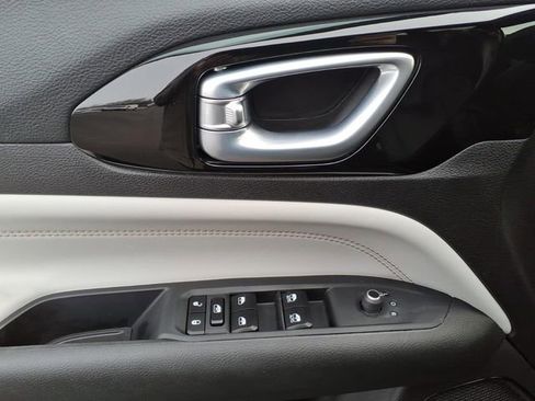 New 2026 Jeep Compass Limited image 11