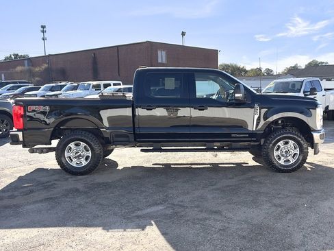 Used 2025 Ford F250 XLT w/ FX4 Off-Road Package image 7