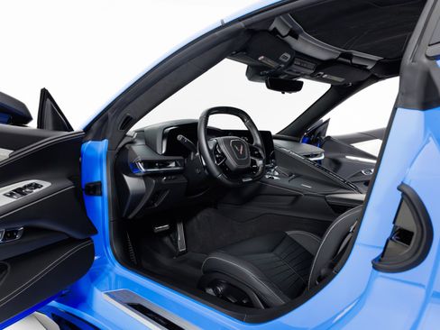 Used 2023 Chevrolet Corvette Z06 w/ Battery Protection Package RWD image 16