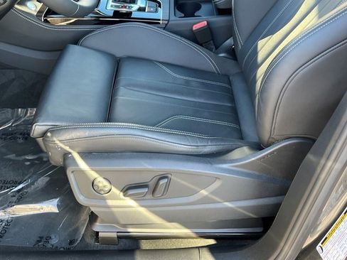 Certified 2024 Audi Q5 2.0T Premium Plus w/ Premium Plus Package image 24