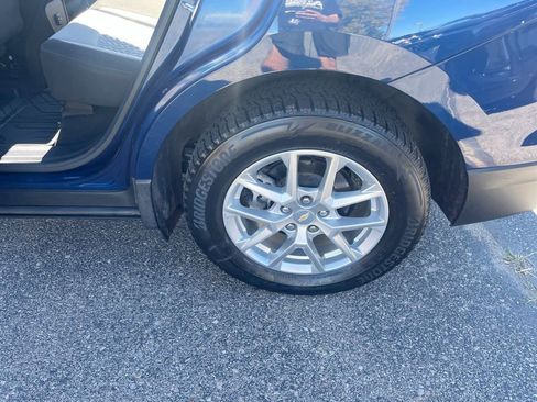 Used 2022 Chevrolet Equinox LT w/ Driver Convenience Package image 23