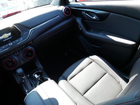 Used 2022 Chevrolet Blazer RS w/ Enhanced Convenience Package image 11