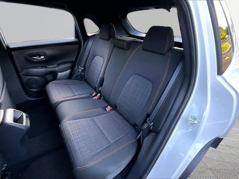 Used 2025 Honda HR-V Sport image 17