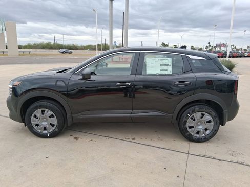 New 2026 Nissan Kicks S image 3